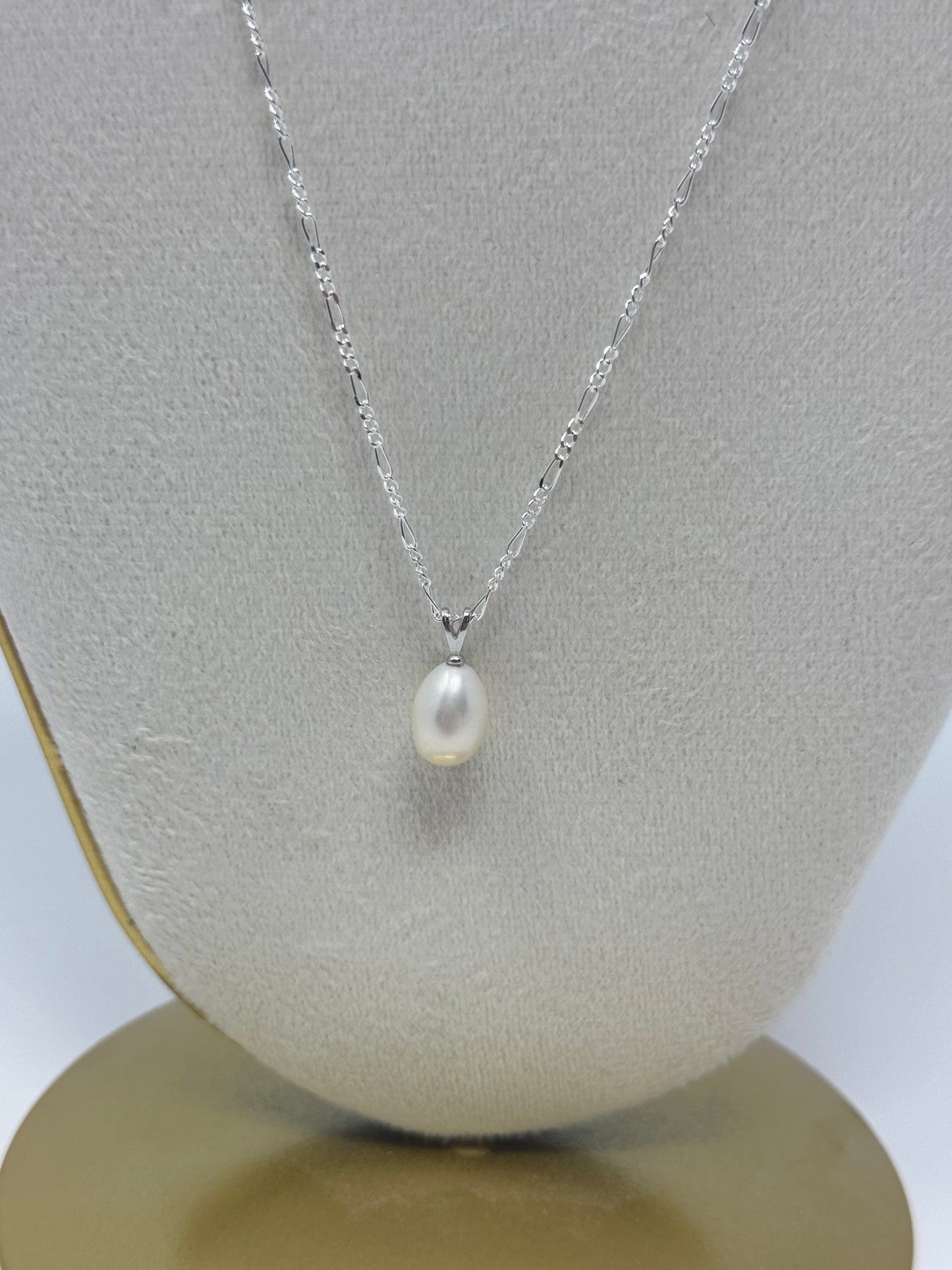 Collier White mother pearl